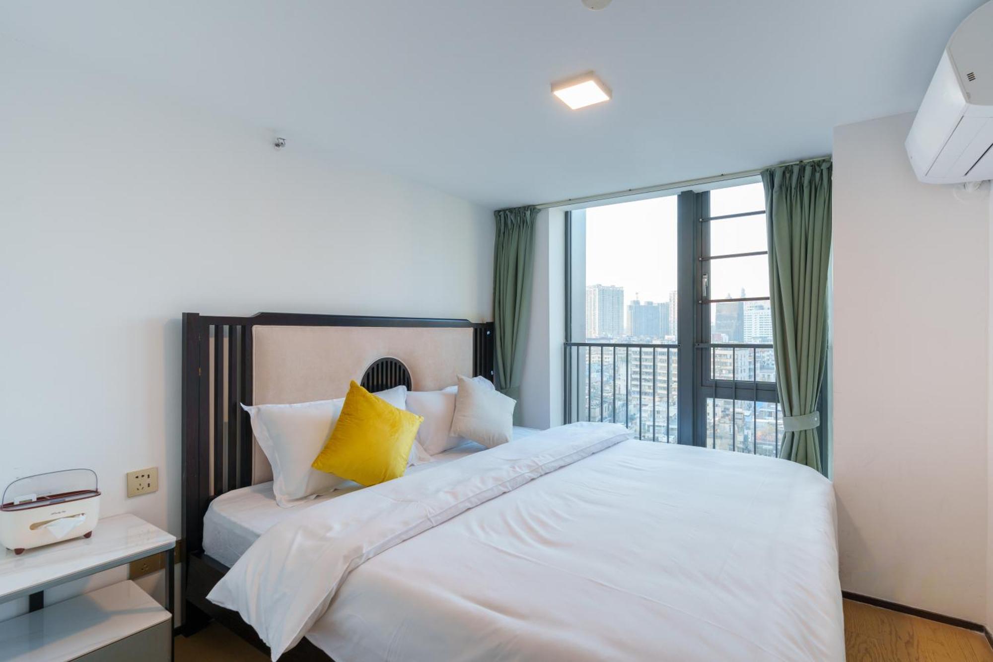 Sunny International Apartment From Beijing Road Guangzhou Eksteriør billede